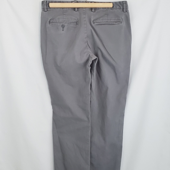 SOLD Old Navy Men's Gray Chino Casual Pant - Picture 2 of 6